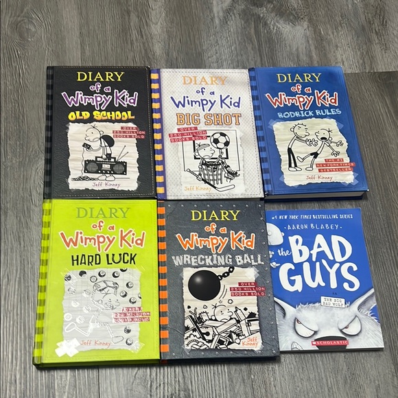 Diary of a Wimpy Kid Book Set - Picture 1 of 16